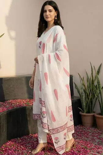 Women Ethnic Motifs Printed Regular Pure Cotton Kurta with Trousers & With Dupatta