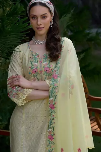Women Floral Embroidered Regular Thread Work Pure Cotton Kurta with Trousers & With Dupatta