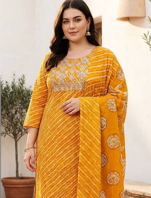 Plus Size Thread Work Pure Cotton Kurta with Trousers & With Dupatta 2