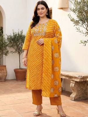 Plus Size Thread Work Pure Cotton Kurta with Trousers & With Dupatta 3