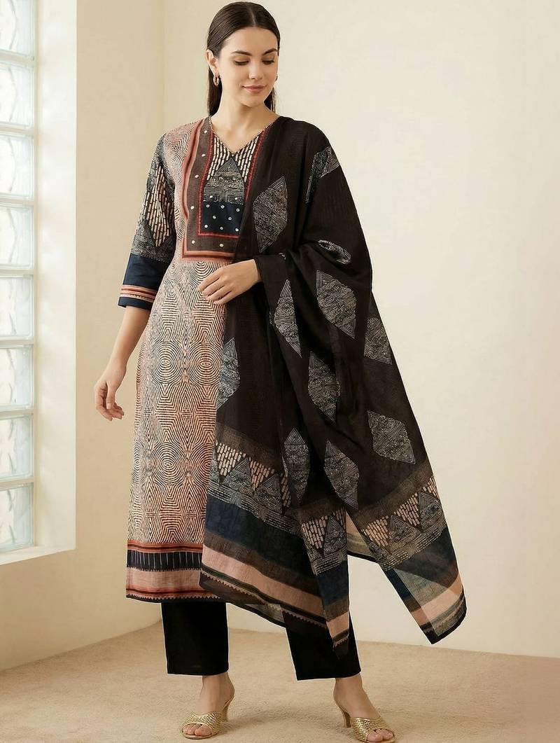 Women Printed Regular Beads and Stones Pure Cotton Kurta with Trousers & With Dupatta