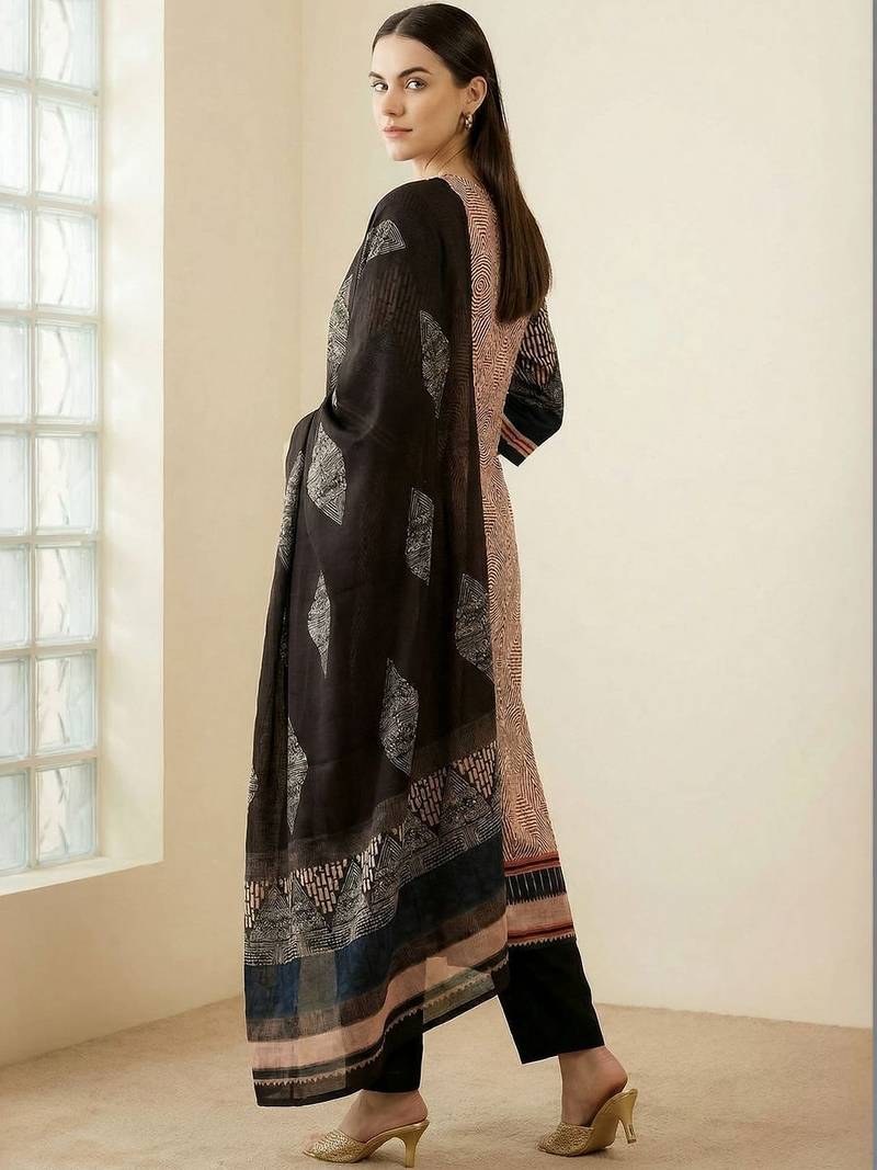 Women Printed Regular Beads and Stones Pure Cotton Kurta with Trousers & With Dupatta