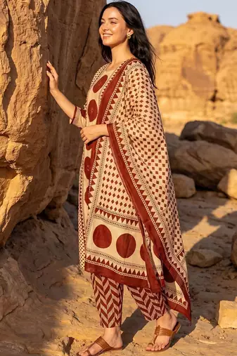 Women Printed Regular Mirror Work Pure Cotton Kurta with Trousers & With Dupatta