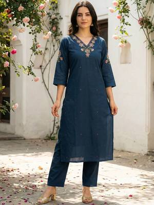 Women Floral Embroidered Regular Thread Work Pure Cotton Kurta with Trousers 5