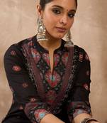 Women Ethnic Motifs Printed Regular Beads and Stones Pure Cotton Kurta with Trousers