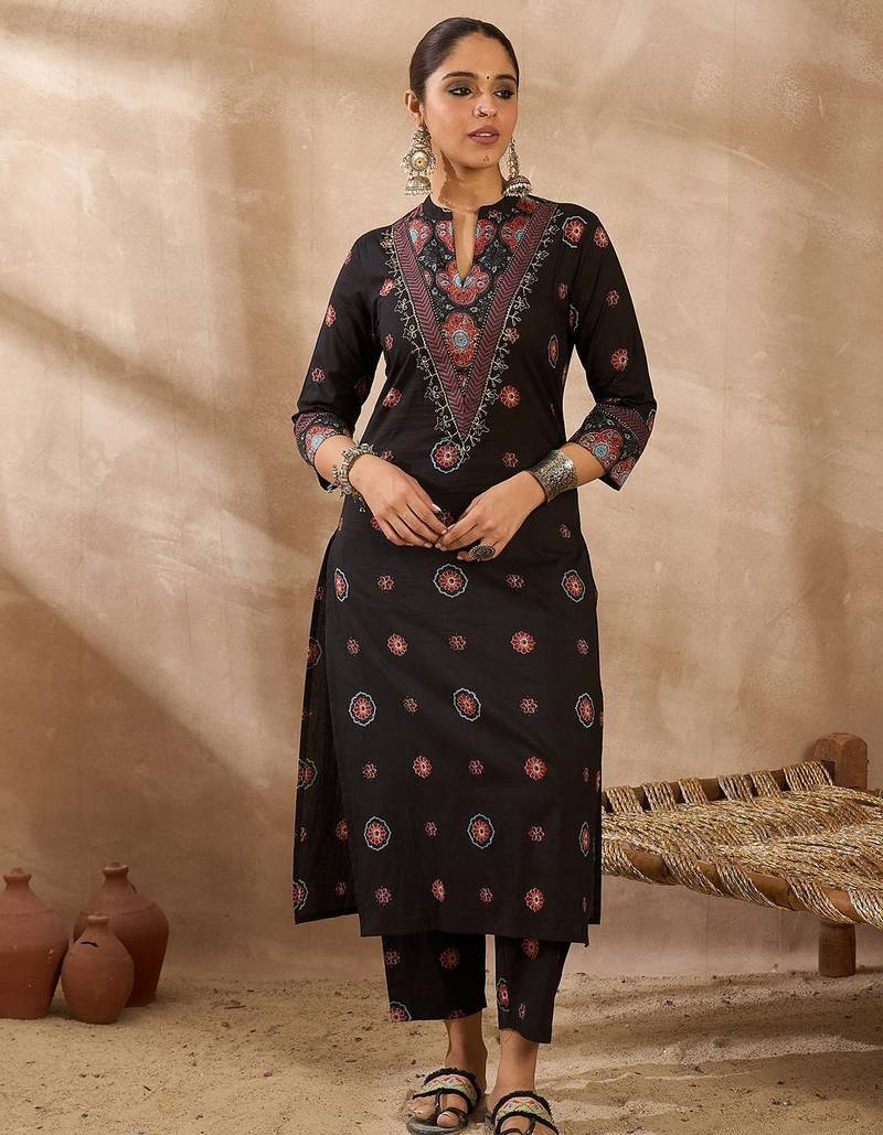 Women Ethnic Motifs Printed Regular Beads and Stones Pure Cotton Kurta with Trousers