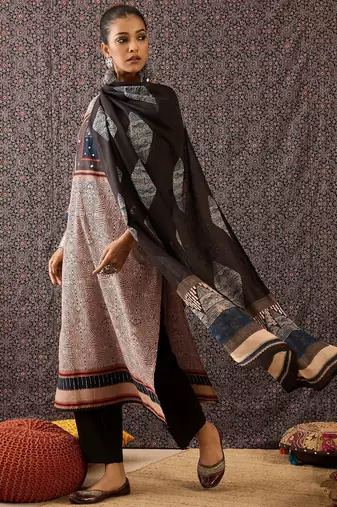 Women Ethnic Motifs Printed Regular Beads and Stones Pure Cotton Kurta with Trousers & With Dupatta
