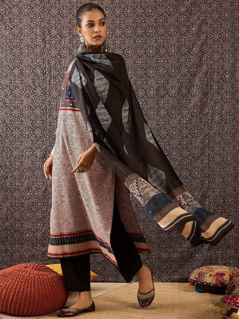 Women Ethnic Motifs Printed Regular Beads and Stones Pure Cotton Kurta with Trousers & With Dupatta