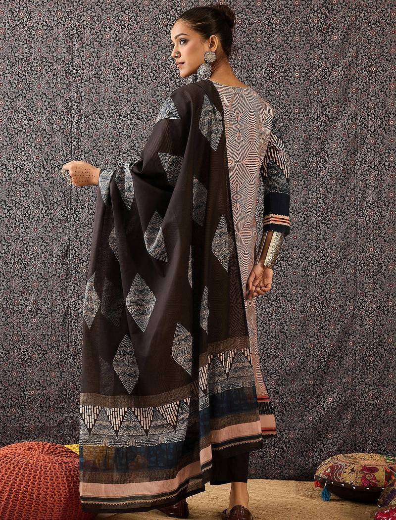 Women Ethnic Motifs Printed Regular Beads and Stones Pure Cotton Kurta with Trousers & With Dupatta