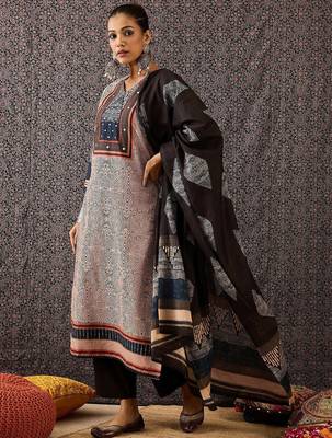 Women Ethnic Motifs Printed Regular Beads and Stones Pure Cotton Kurta with Trousers & With Dupatta 5
