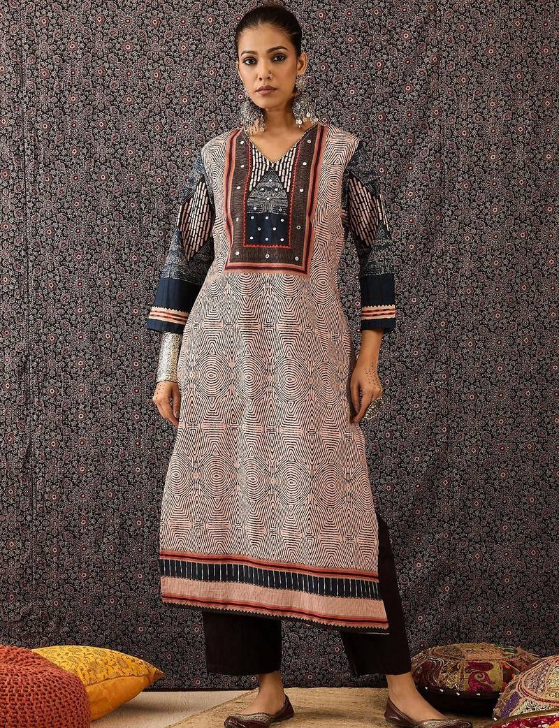 Women Ethnic Motifs Printed Regular Beads and Stones Pure Cotton Kurta with Trousers & With Dupatta