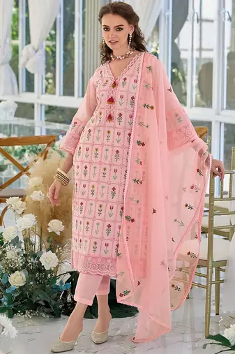 Floral Embroidered Thread Work Pure Cotton Kurta With Trousers & Dupatta