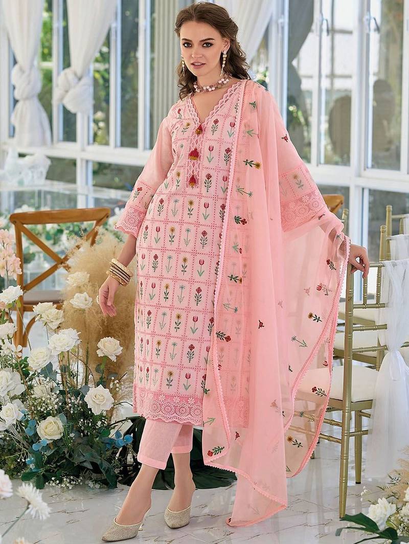 Floral Embroidered Thread Work Pure Cotton Kurta With Trousers & Dupatta