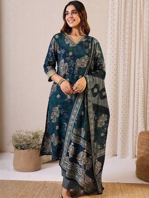 Floral Printed Straight Chanderi Silk Kurta With Trousers & Dupatta 1