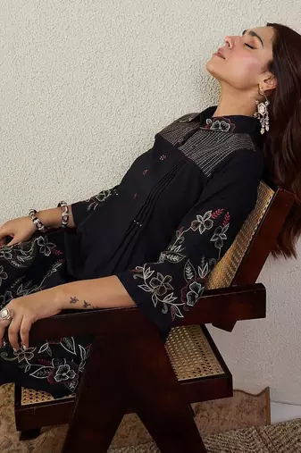 Women Floral Embroidered Thread Work Pure Cotton A-Line Kurti with Trousers