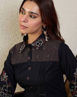 Women Floral Embroidered Thread Work Pure Cotton A-Line Kurti with Trousers 7