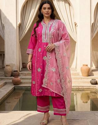 Plus Size Ethnic Motifs Embroidered Regular Thread Work Kurta Set 3