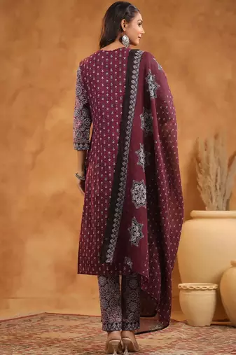 Floral Printed Pure Cotton Kurta With Trousers And Dupatta