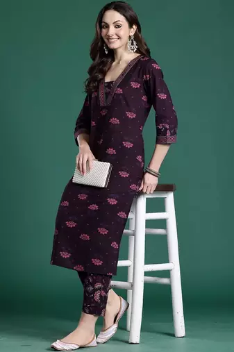 Women Floral Printed Regular Pure Cotton Kurta with Trousers
