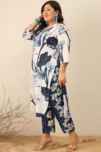 Plus Size Floral Printed Regular Kurta with Trousers