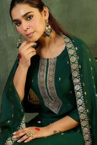 Women Ethnic Motifs Regular Kurta with Trousers & With Dupatta
