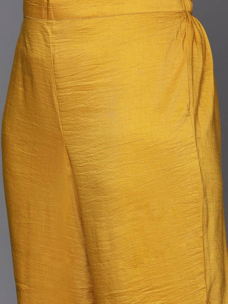 Women Plus Size Ethnic Motifs Embroidered Kurta with Trousers & With Dupatta
