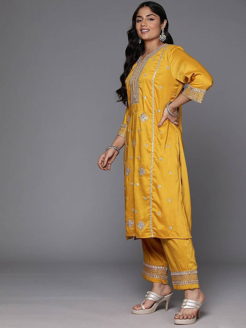 Women Plus Size Ethnic Motifs Embroidered Kurta with Trousers & With Dupatta