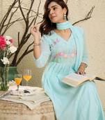 Women Floral Embroidered Regular Thread Work Pure Cotton Kurta with Trousers & With Dupatta