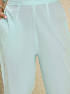 Women Floral Embroidered Regular Thread Work Pure Cotton Kurta with Trousers & With Dupatta 4
