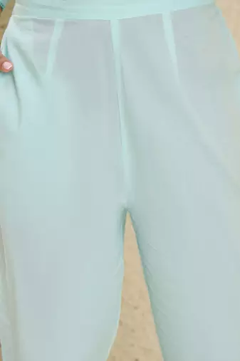 Women Floral Embroidered Regular Thread Work Pure Cotton Kurta with Trousers & With Dupatta