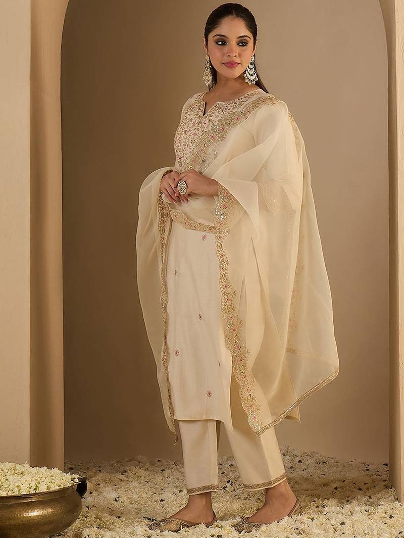 Women Ethnic Motifs Printed Kurta with Trousers & Dupatta