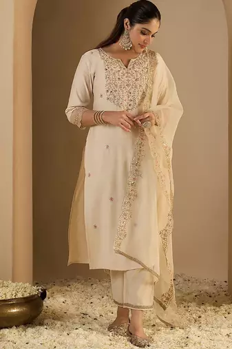 Women Ethnic Motifs Printed Kurta with Trousers & Dupatta