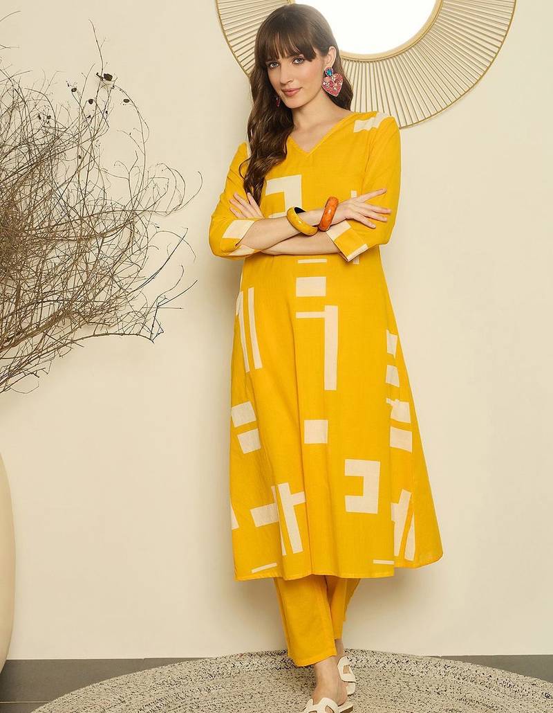 Geometric Printed V-Neck A-Line Pure Cotton Kurta with Trousers