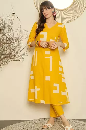 Geometric Printed V-Neck A-Line Pure Cotton Kurta with Trousers