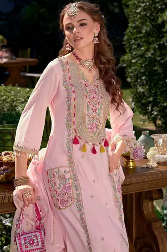 Women Floral Embroidered Regular Kurta with Trousers & With Dupatta
