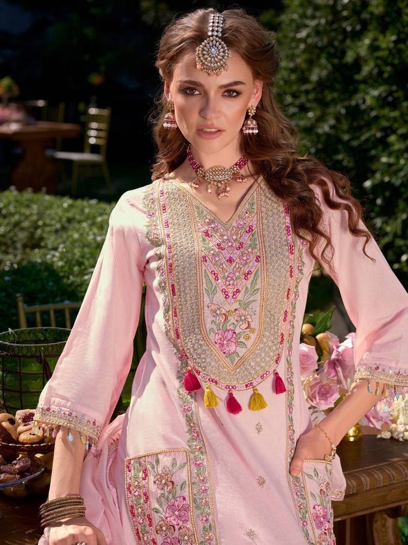 Women Floral Embroidered Regular Kurta with Trousers & With Dupatta