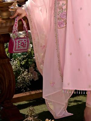 Women Floral Embroidered Regular Kurta with Trousers & With Dupatta 7