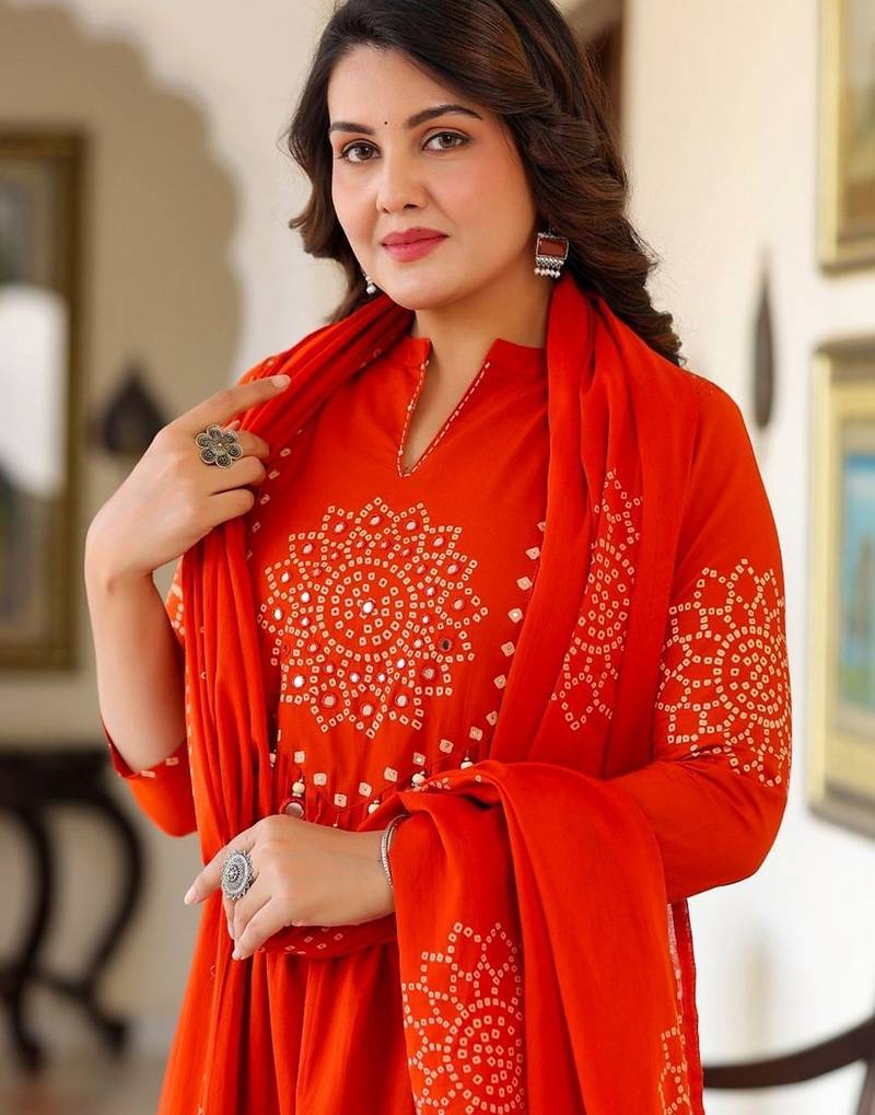 Women Floral Printed Regular Mirror Work Pure Cotton Kurta with Trousers & With Dupatta