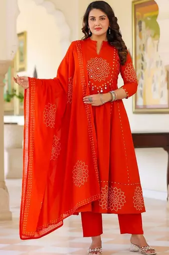 Women Floral Printed Regular Mirror Work Pure Cotton Kurta with Trousers & With Dupatta