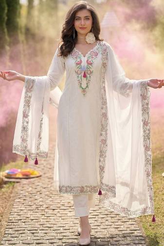 Women Floral Embroidered Regular Thread Work Kurta with Trousers & With Dupatta