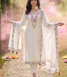 Women Floral Embroidered Regular Thread Work Kurta with Trousers & With Dupatta