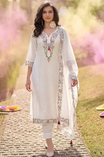 Women Floral Embroidered Regular Thread Work Kurta with Trousers & With Dupatta