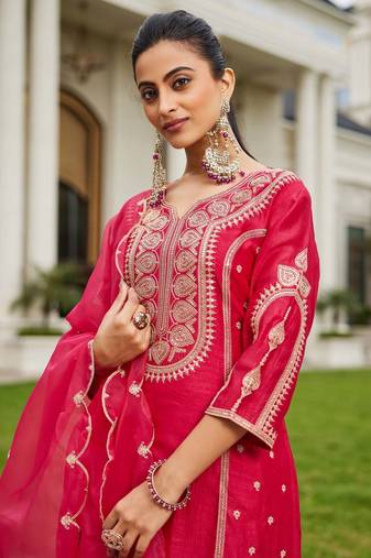 Women Ethnic Motifs Embroidered Panelled Kurta with Trousers & With Dupatta