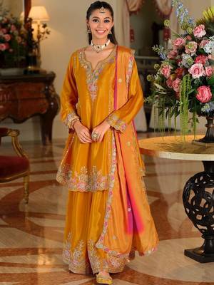 Women Ethnic Motifs Embroidered Regular Thread Work Kurta with Sharara & With Dupatta 2