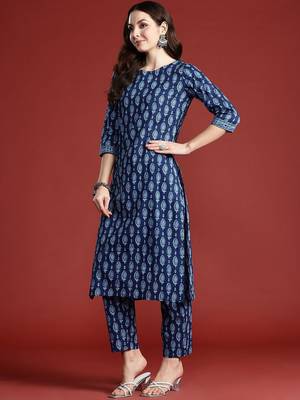Ethnic Motifs Printed Pure Cotton Kurta with Trousers 4