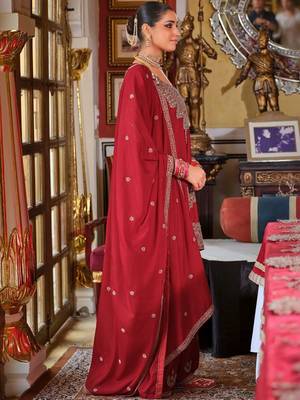 Ethnic Motifs Embroidered Chinon Beads & Stones Kurta With Palazzos & Dupatta 3