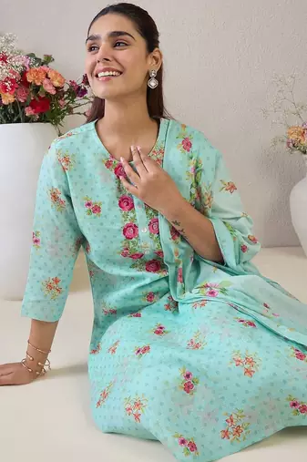 Women Floral Embroidered Regular Thread Work Linen Kurta with Trousers & With Dupatta