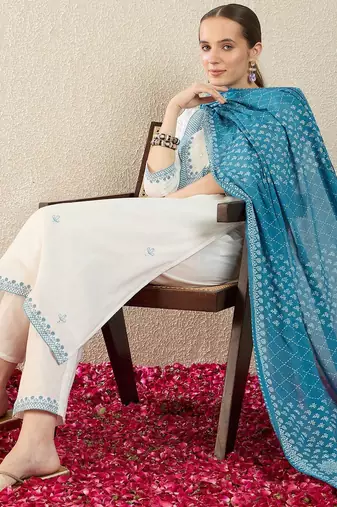 Women Ethnic Motifs Embroidered Regular Thread Work Pure Cotton Kurta with Trousers & With Dupatta