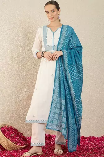 Women Ethnic Motifs Embroidered Regular Thread Work Pure Cotton Kurta with Trousers & With Dupatta