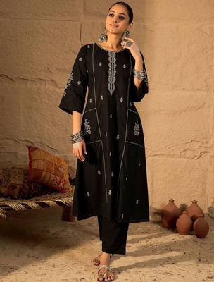 Floral Embroidered Round Neck Pure Cotton Thread Work A-Line Kurta & Trousers 2